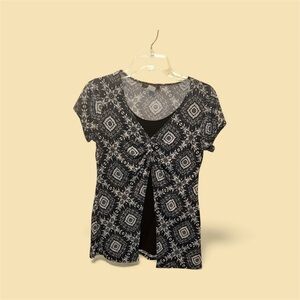 American City Wear Black and White Geometric Blouse
